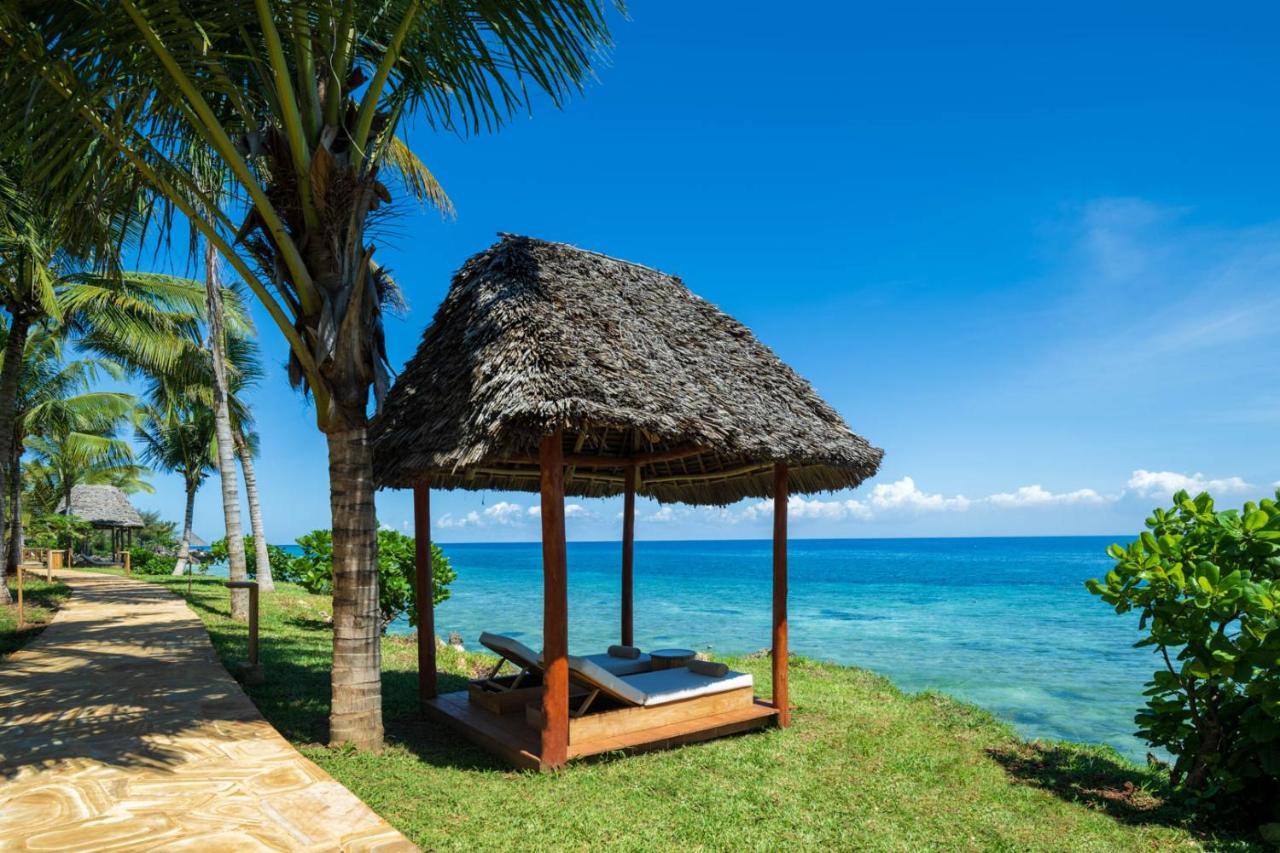 Hotel Aldiana Club Zanzibar Kwanza Kizimkazi Exteriér fotografie A hut at the resort