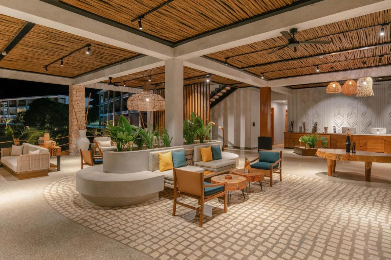 Hotel Aldiana Club Zanzibar Kwanza Kizimkazi Exteriér fotografie The lobby of the hotel